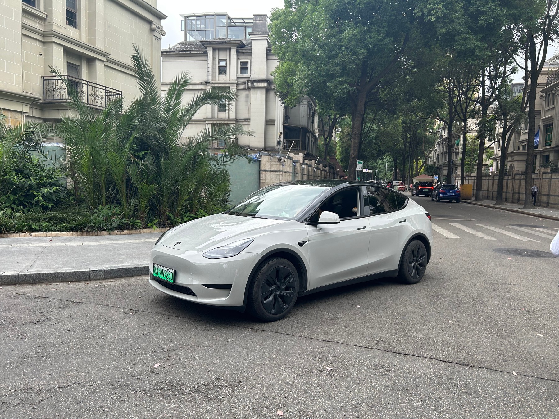 Input car photo used for the real Flying Car AI Ramp Stunt example